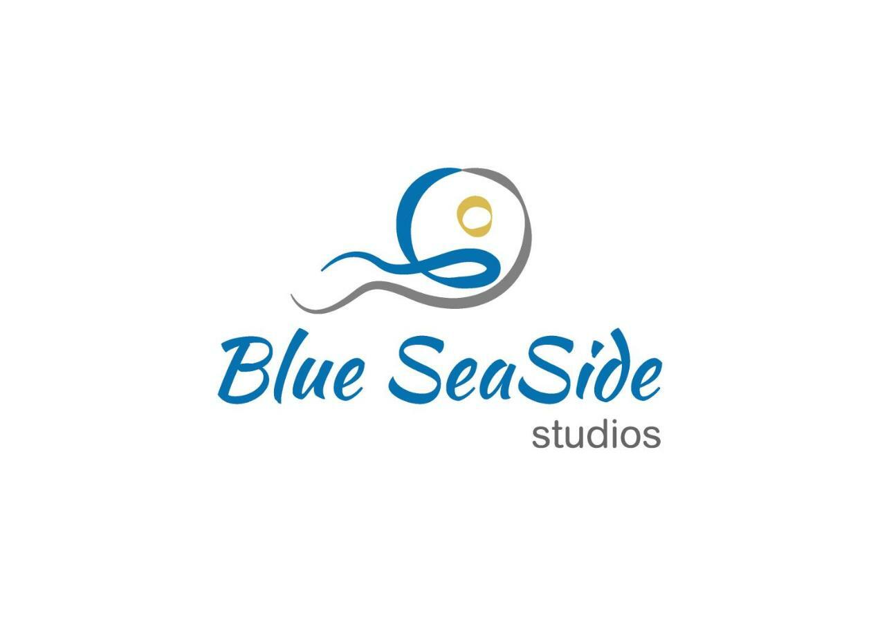 Blue Seaside Apartment *